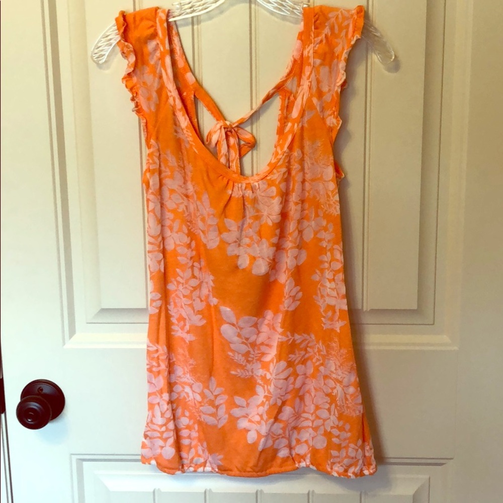 😎 3/$25 NWT Eyeshadow Burn Out Top
